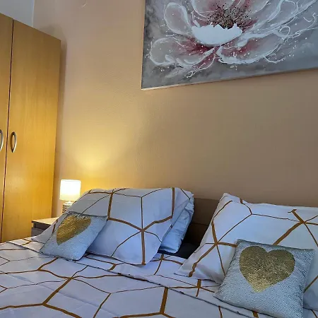 Apartment Mirella *
