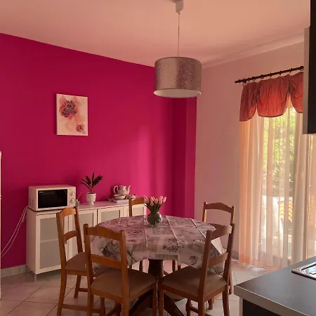 Mirella Apartment