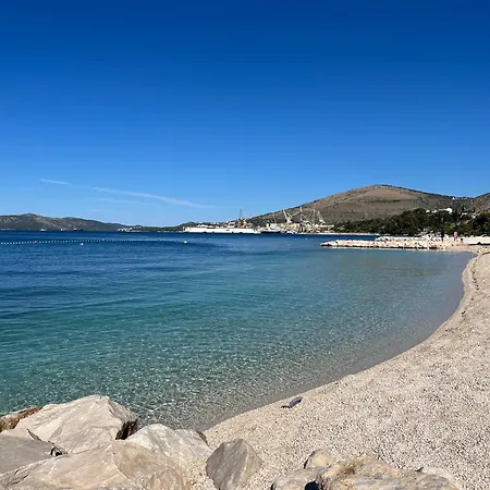 Mirella 20 M From The Sea - Free Parking 아파트 *
