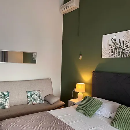 Mirella Apartment *