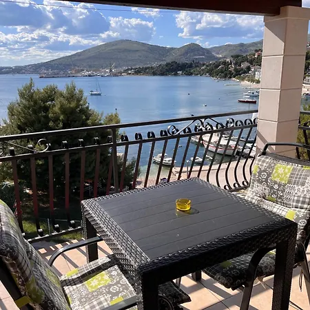 Apartment Mirella Trogir