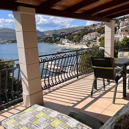 Mirella Apartment
