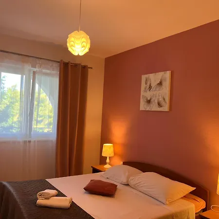 Apartment Mirella *