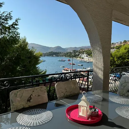 Mirella Apartment Trogir