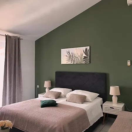 Mirella 20 M From The Sea - Free Parking