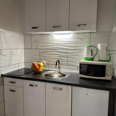 Mirella 20 M From The Sea - Free Parking * 트로기르