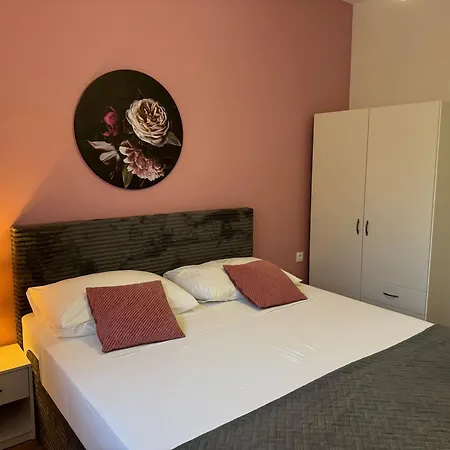 Mirella 20 M From The Sea - Free Parking