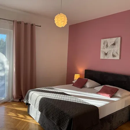Mirella 20 M From The Sea - Free Parking 아파트 트로기르