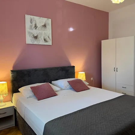 아파트 Mirella 20 M From The Sea - Free Parking