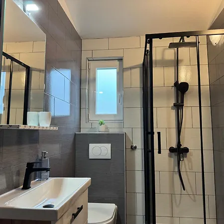 Mirella 20 M From The Sea - Free Parking
