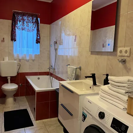 아파트 Mirella 20 M From The Sea - Free Parking 트로기르