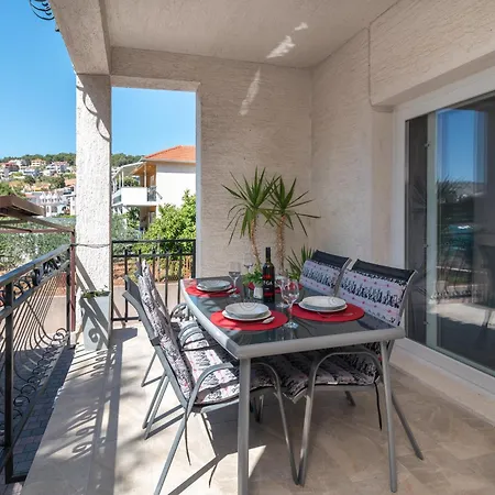 Mirella 20 M From The Sea - Free Parking * 트로기르