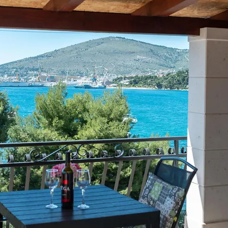 Mirella 20 M From The Sea - Free Parking 아파트 *