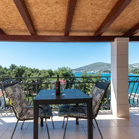 Mirella 20 M From The Sea - Free Parking