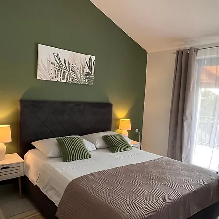 Mirella 20 M From The Sea - Free Parking