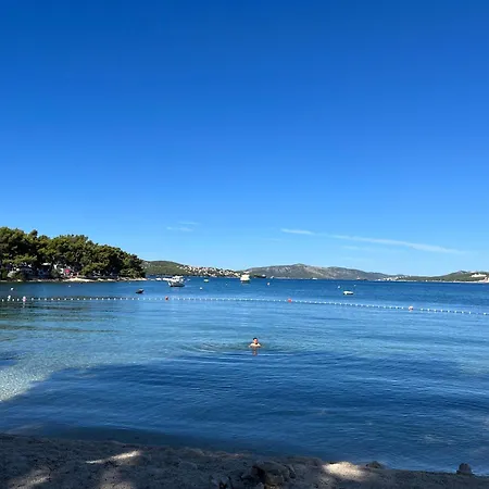 Apartament Mirella 20 M From The Sea - Free Parking Trogir